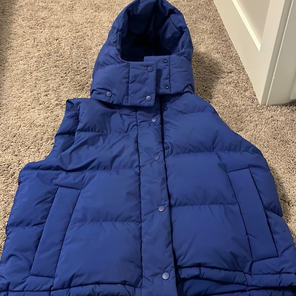 Lululemon puffer vest